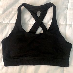 Women’s Lululemon sports bra